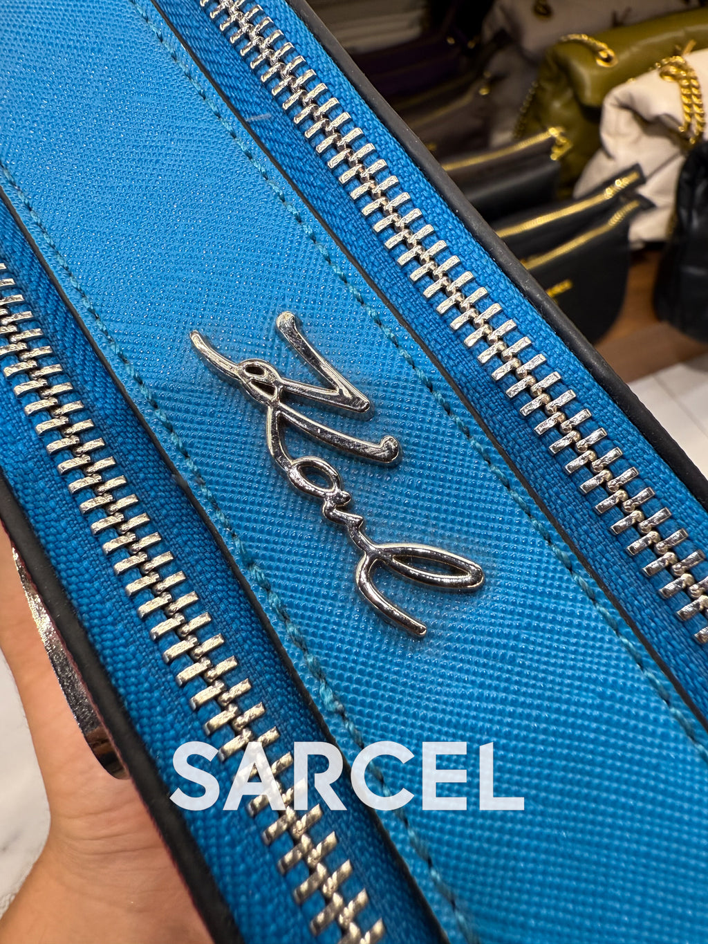 Sac Bandoulière Karl Bleu Cobalt & Rouge Impérial – 100% Cuir Véritable & Finitions Haute Qualité KL-1003