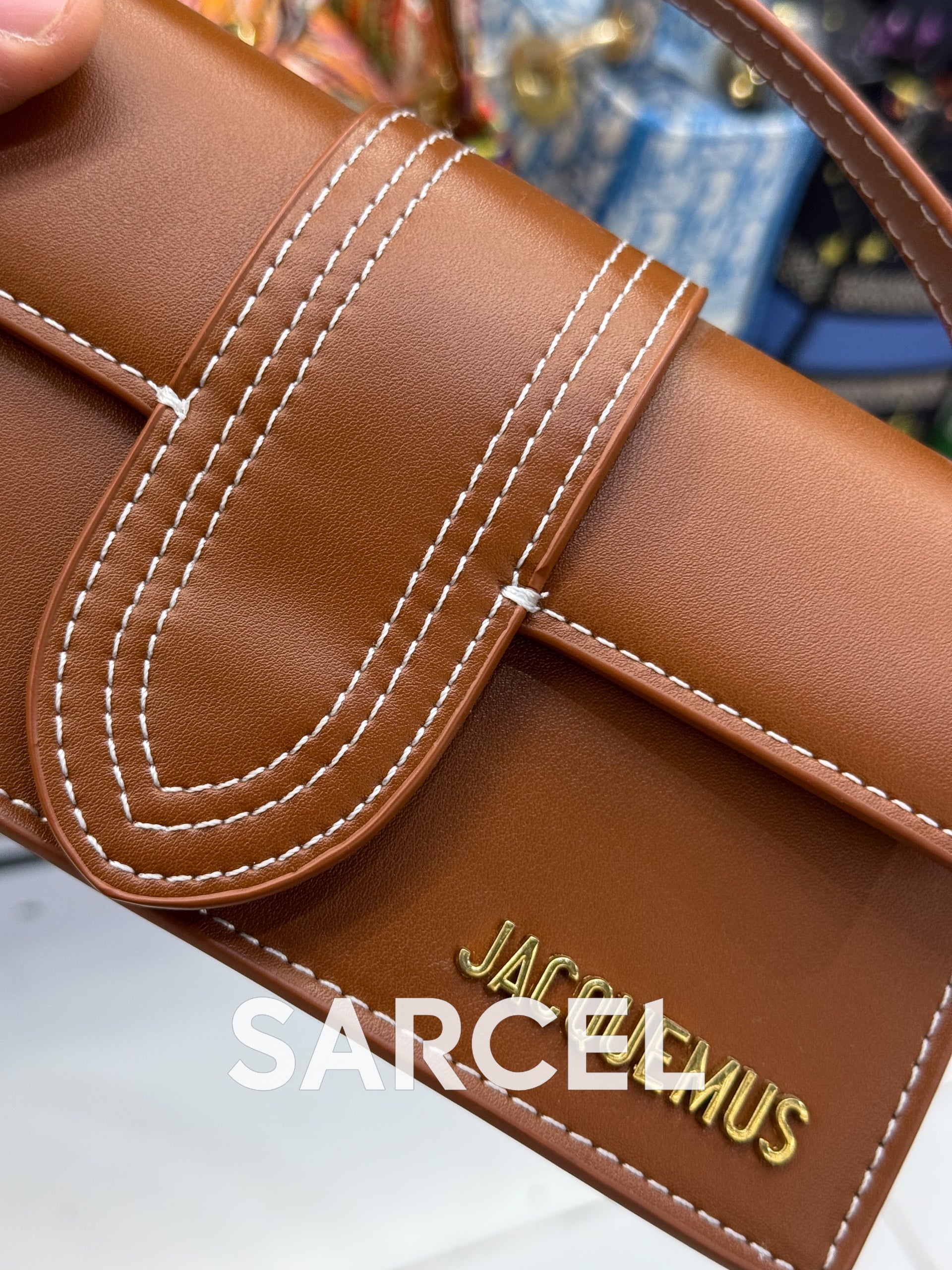 Sac Bandoulière Jaquemus Camel Foncé – 100% Cuir Véritable & Finitions Haute Qualité JQ-1017