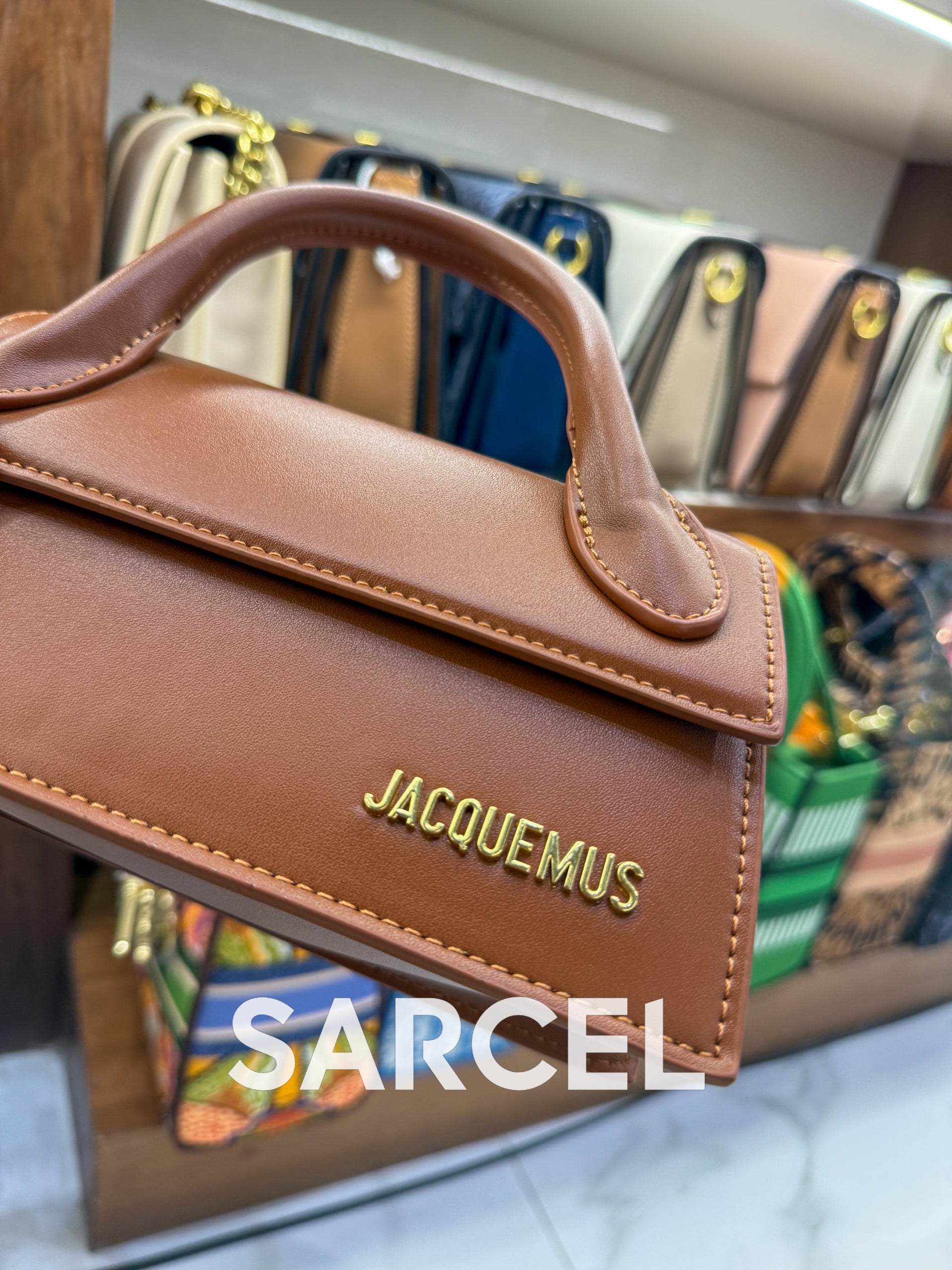 Sac Bandoulière Jaquemus Marron – 100% Cuir Véritable & Finitions Haute Qualité JQ-1021