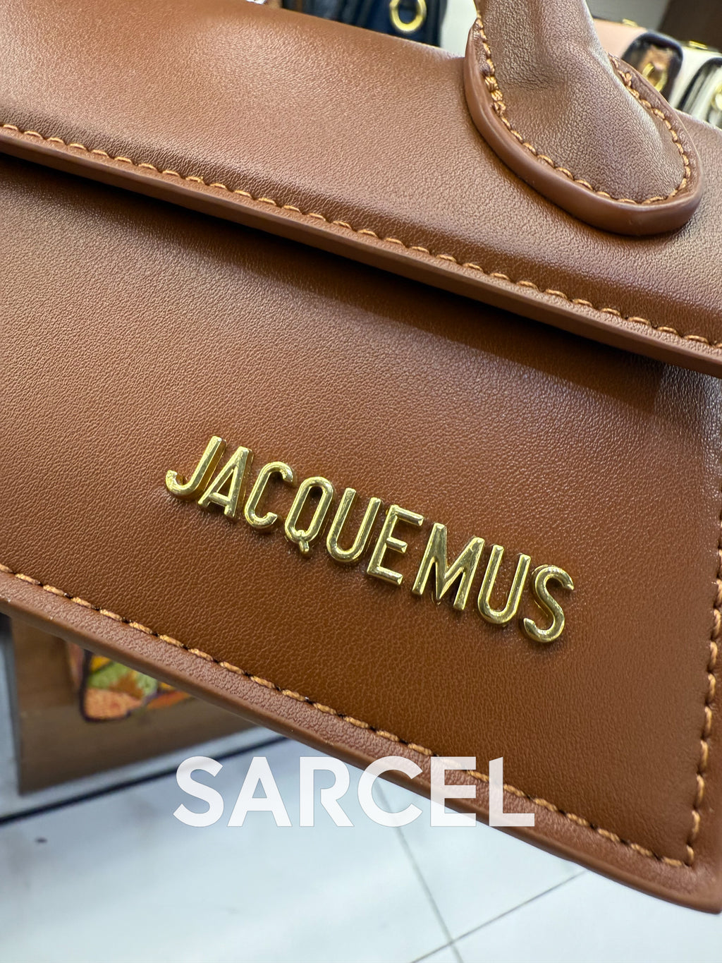 Sac Bandoulière Jaquemus Marron – 100% Cuir Véritable & Finitions Haute Qualité JQ-1021