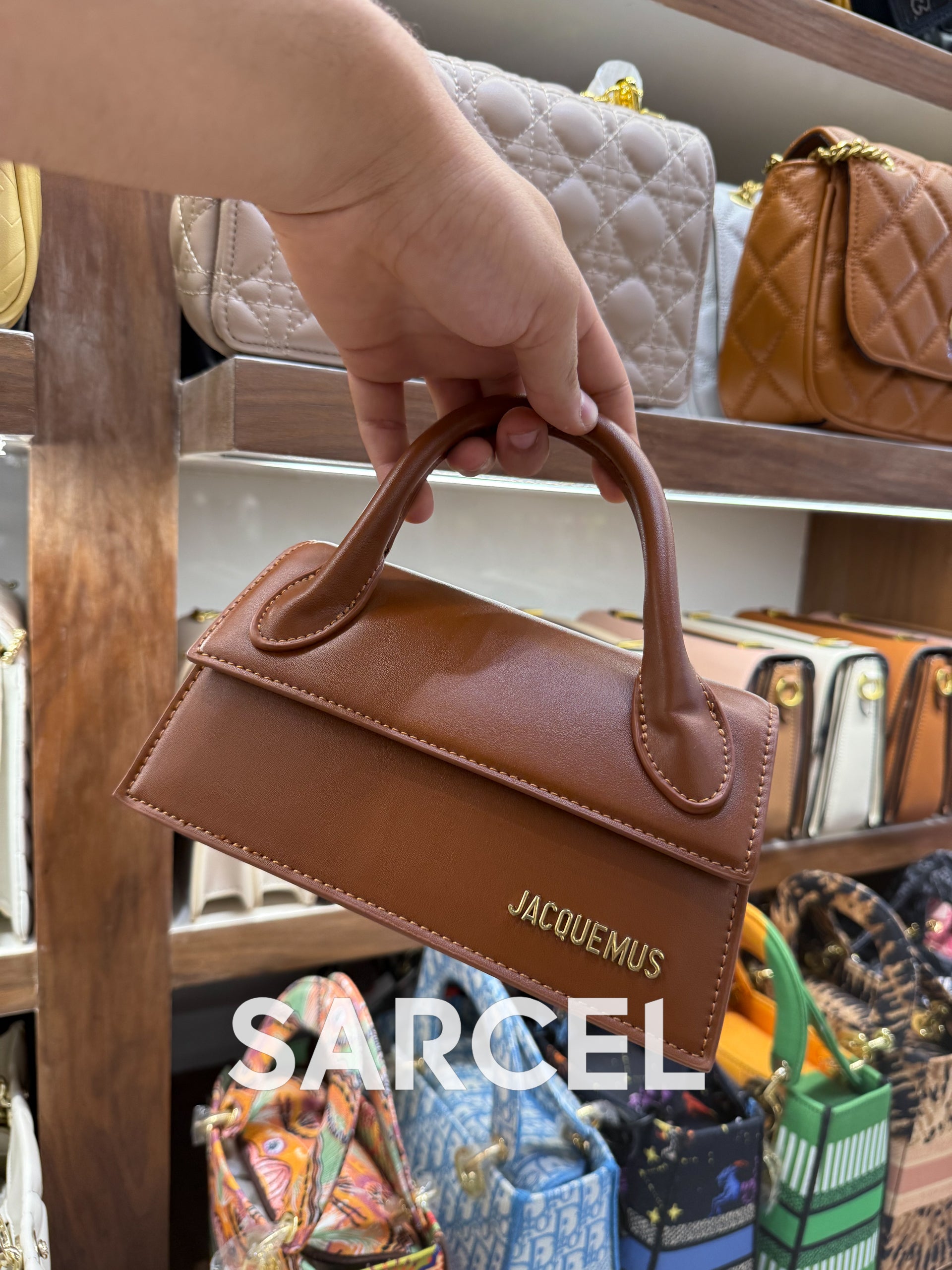 Sac Bandoulière Jaquemus Marron – 100% Cuir Véritable & Finitions Haute Qualité JQ-1021