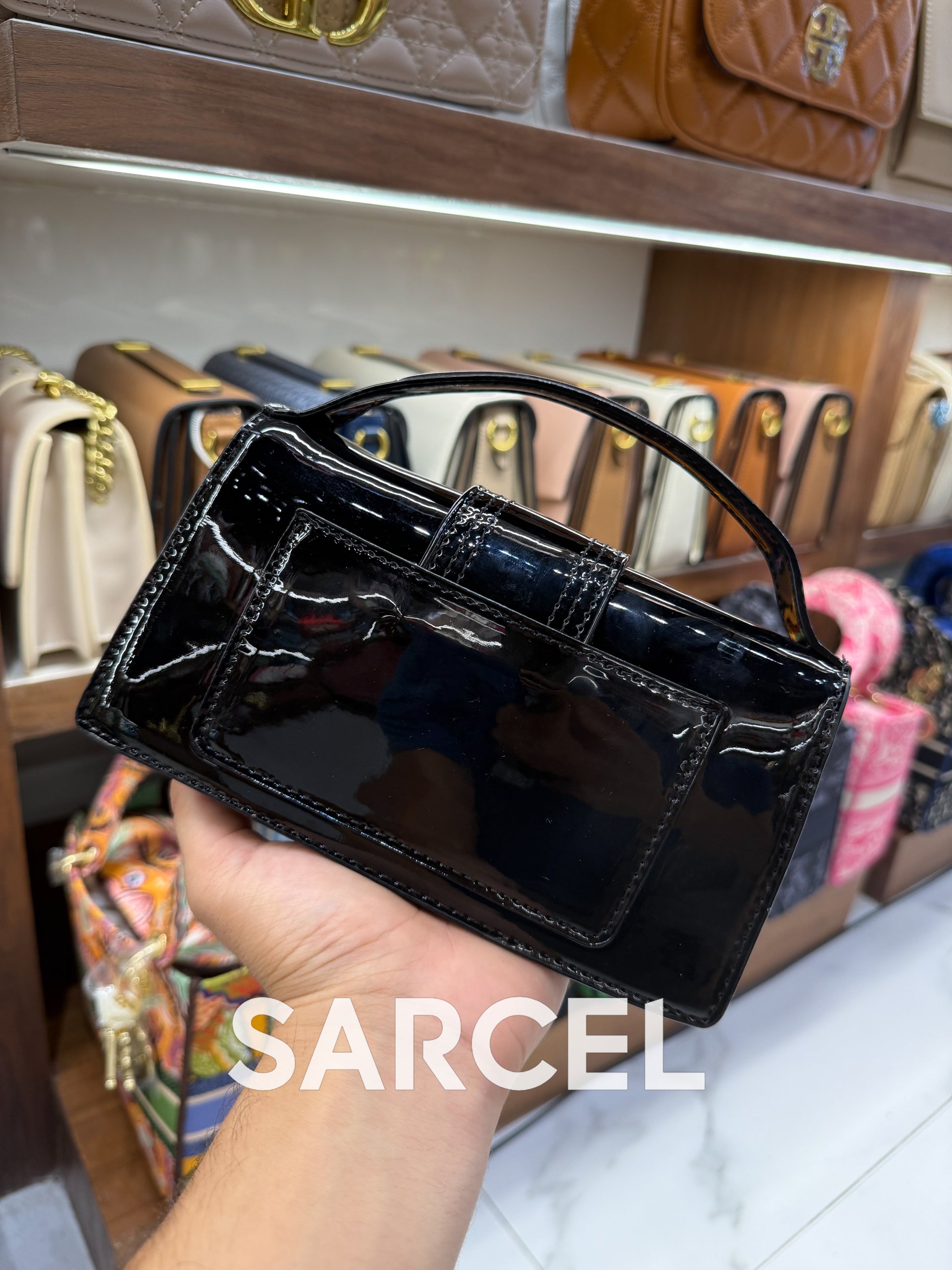 Sac Bandoulière Jaquemus Noir Brillant – 100% Cuir Véritable & Finitions Haute Qualité JQ-1022