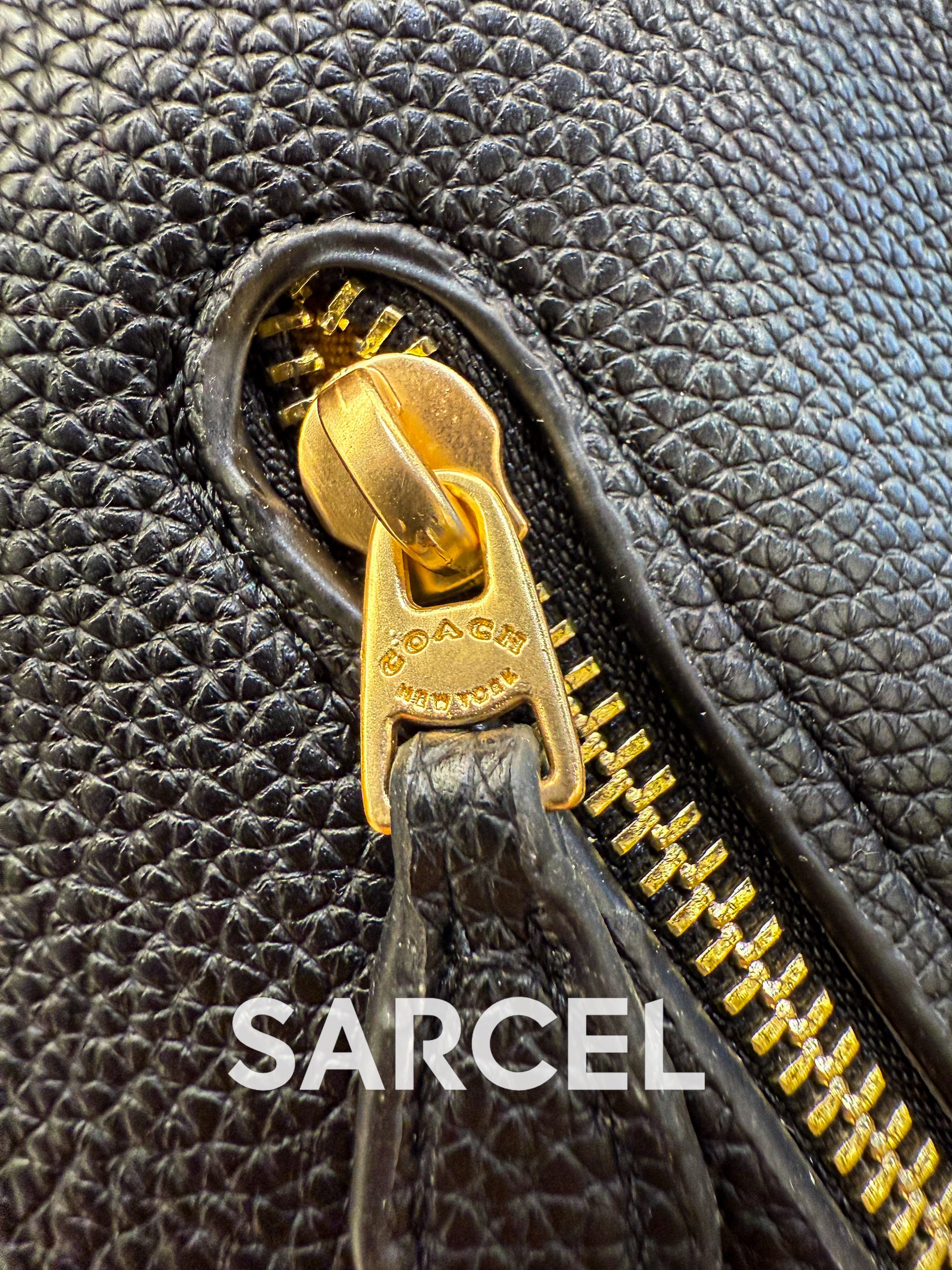 Sac Bandoulière Coach Noir – 100% Cuir Véritable & Finitions Haute Qualité CH-1014