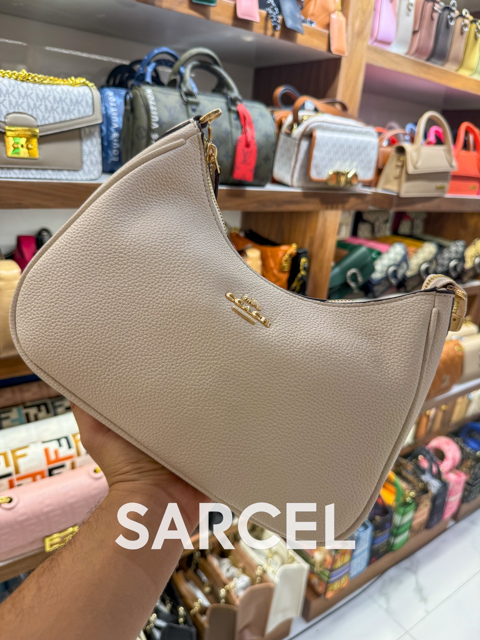 Sac Bandoulière Coach Créme – 100% Cuir Véritable & Finitions Haute Qualité CH-1015