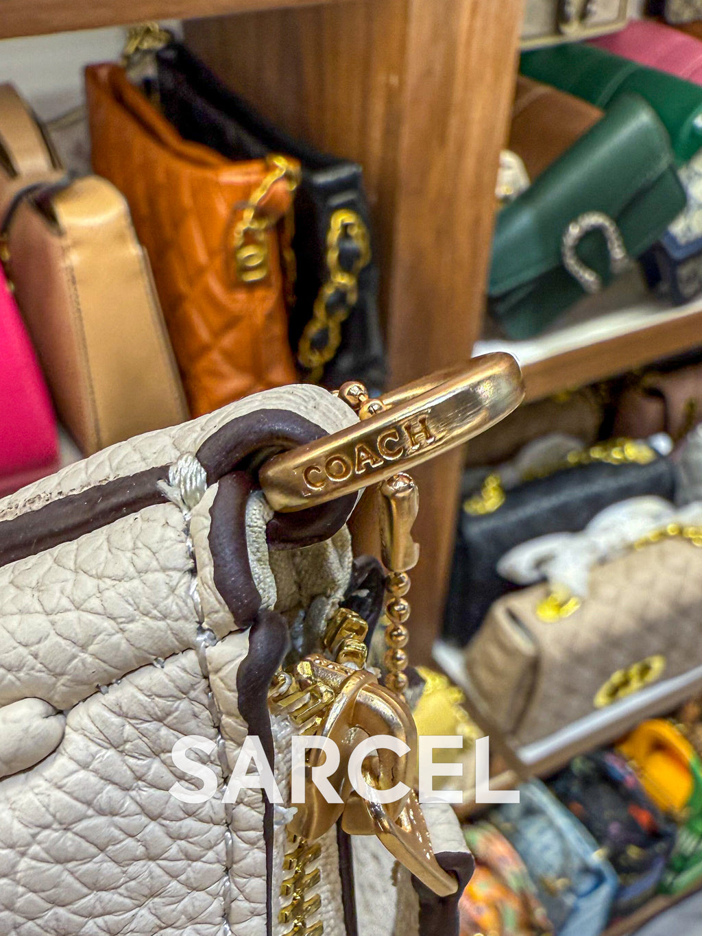 Sac Bandoulière Coach Créme – 100% Cuir Véritable & Finitions Haute Qualité CH-1015