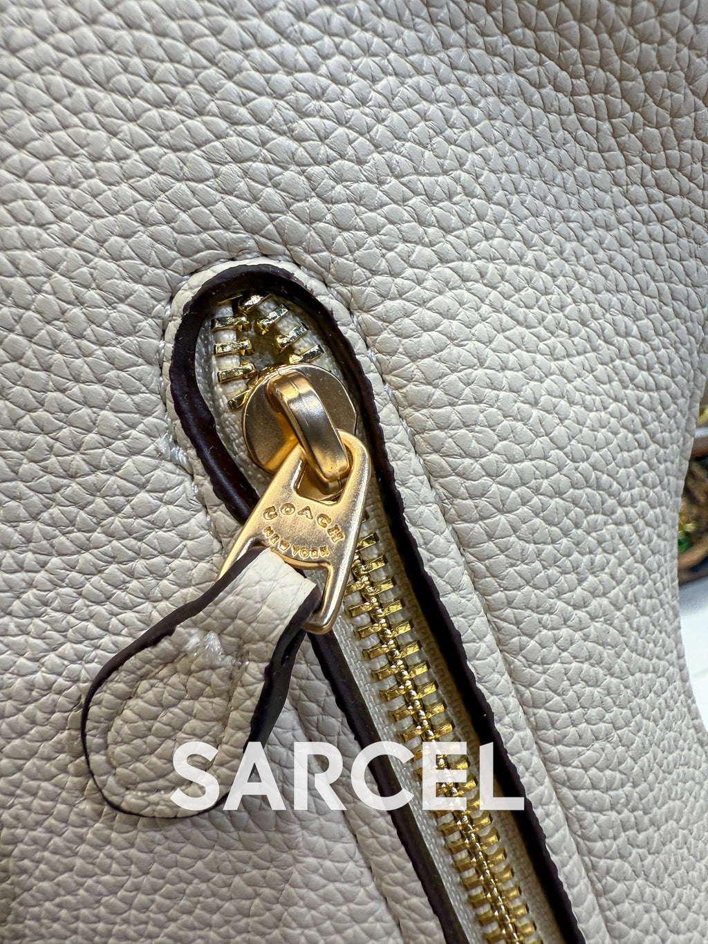 Sac Bandoulière Coach Créme – 100% Cuir Véritable & Finitions Haute Qualité CH-1015