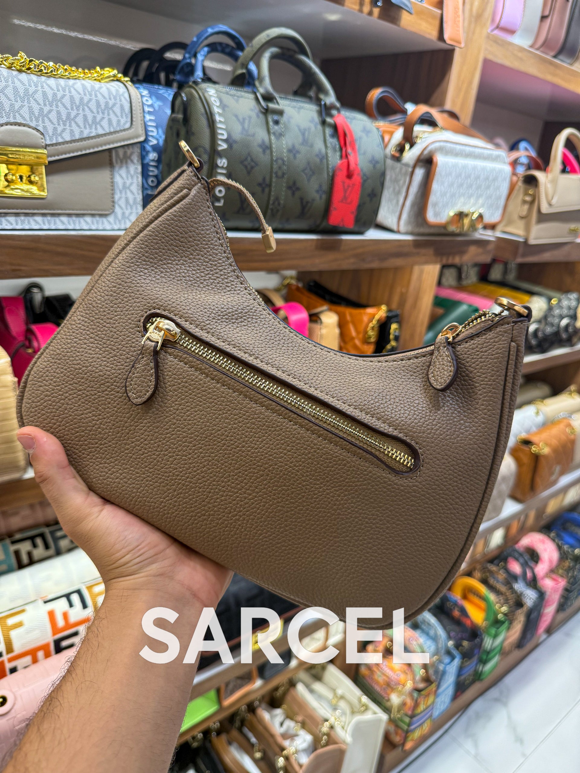 Sac Bandoulière Coach Grège Foncé – 100% Cuir Véritable & Finitions Haute Qualité CH-1016